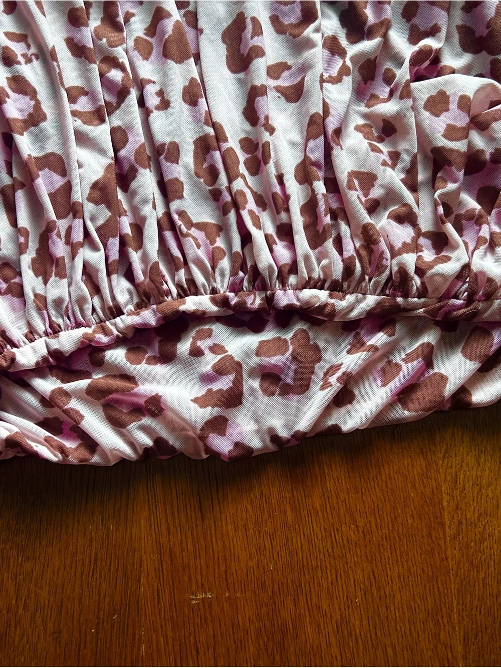 Women's Pink leopard crop top medium